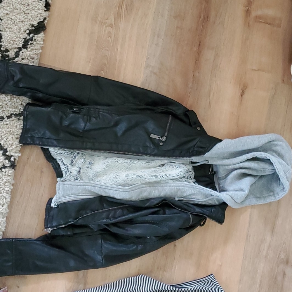 Sister's clothes